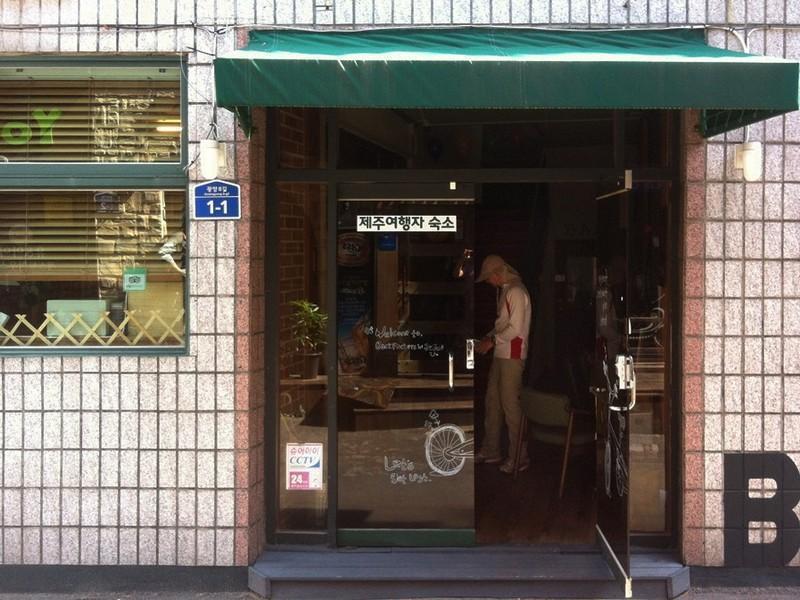 Backpackers In Jeju City Center المظهر الخارجي الصورة