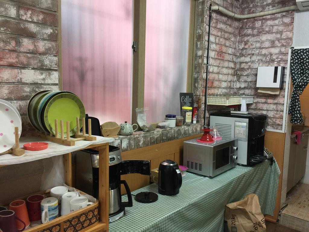Backpackers In Jeju City Center المظهر الخارجي الصورة