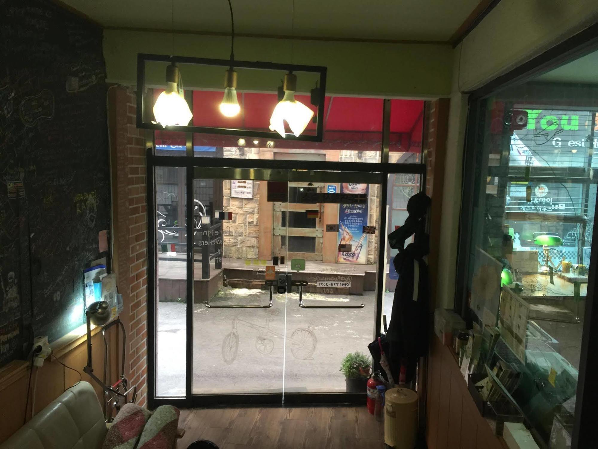 Backpackers In Jeju City Center المظهر الخارجي الصورة