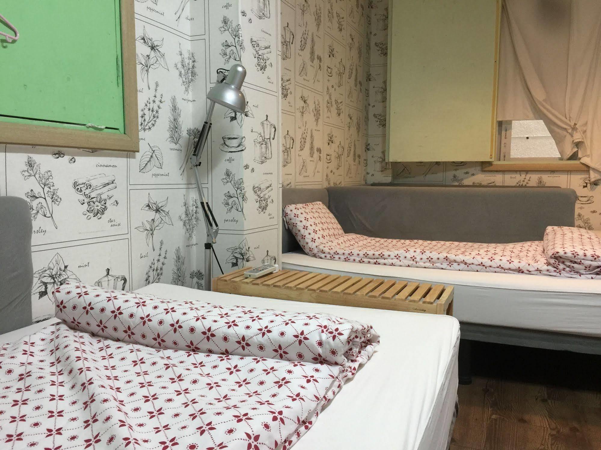 Backpackers In Jeju City Center المظهر الخارجي الصورة