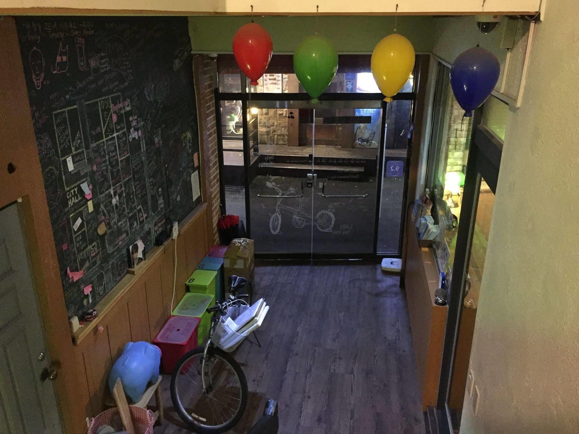 Backpackers In Jeju City Center المظهر الخارجي الصورة